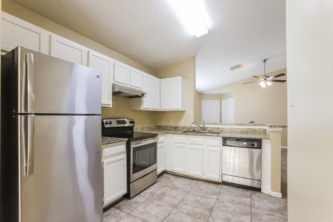 Photo - 7706 Ellis Dr