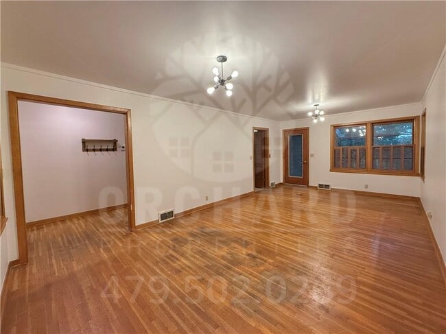 Photo - 1549 W Markham Rd House