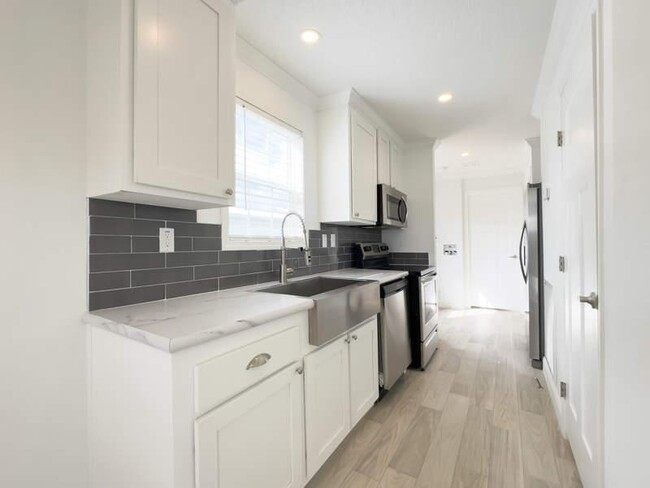 Photo - 37 Betty Dr House