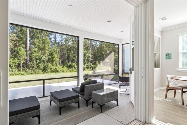 Photo - 731 Harborside Dr