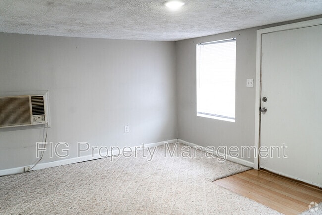 Building Photo - 210 Clinton St Rental