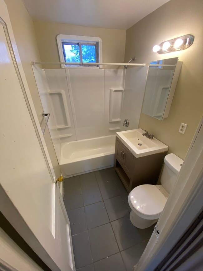 Photo - 11705 Mc Gowan Ave