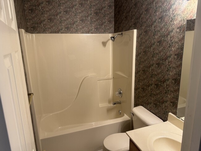 Photo - 3915 Ledbetter Dr