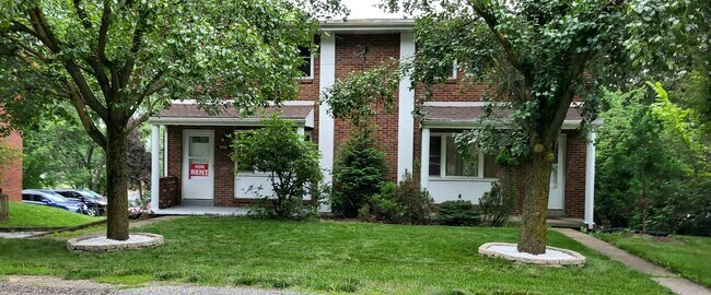 Photo - 549 Cumberland Rd Townhome