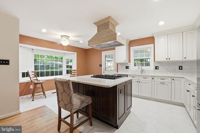 Photo - 4804 King Richard Dr