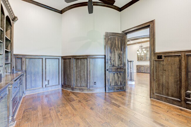 27303 Silver Jade Ct