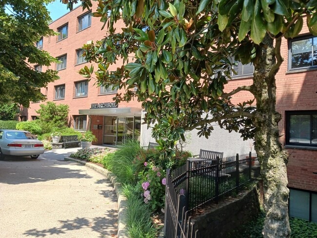 Building Photo - 2725 39th St NW Rental