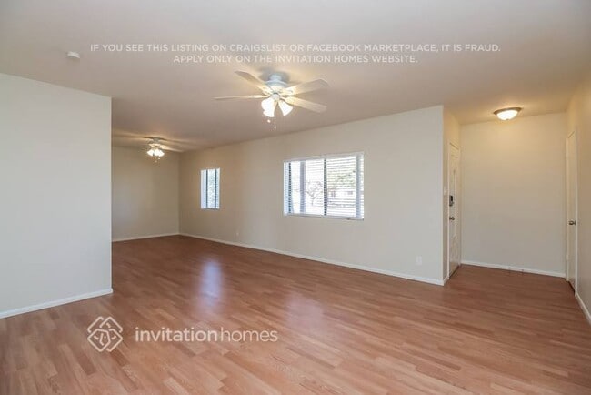 Photo - 2401 W Shady Glen Ave