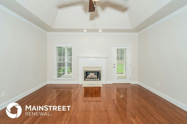 Photo - 180 Steeplechase Ct