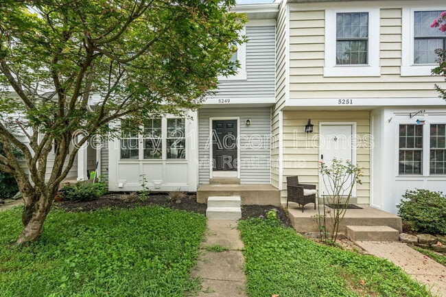 Building Photo - 5249 Spring Branch Blvd Rental
