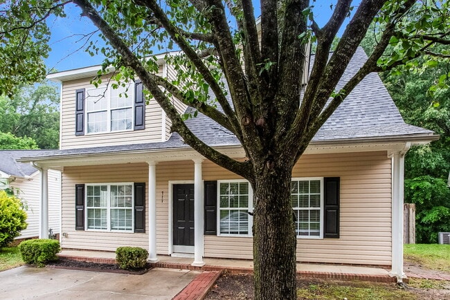 Photo - 711 Continental Dr