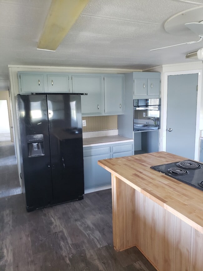 Photo - 3197 Eastview Rd