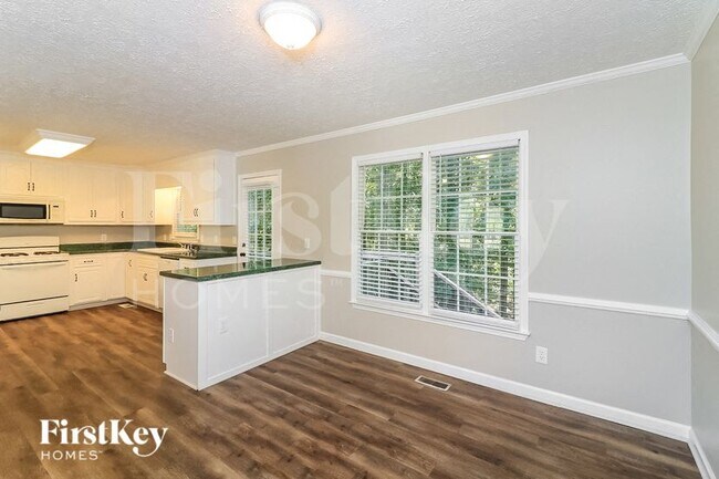 Photo - 112 Wood Gate Dr