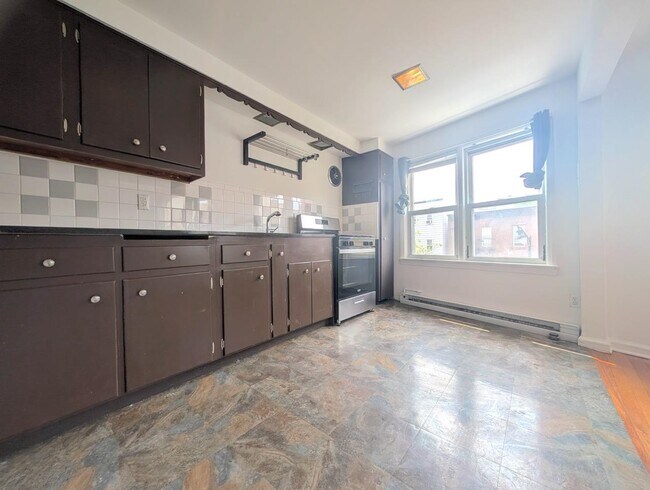Photo - 335 3rd St Unit 2