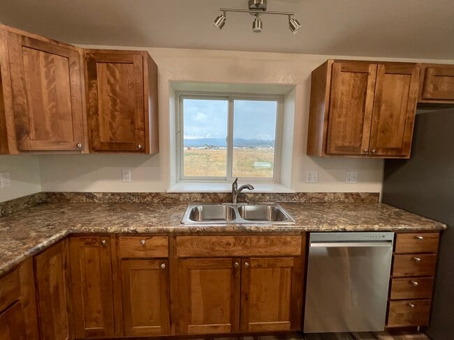 Photo - 297 Guthrie Rd