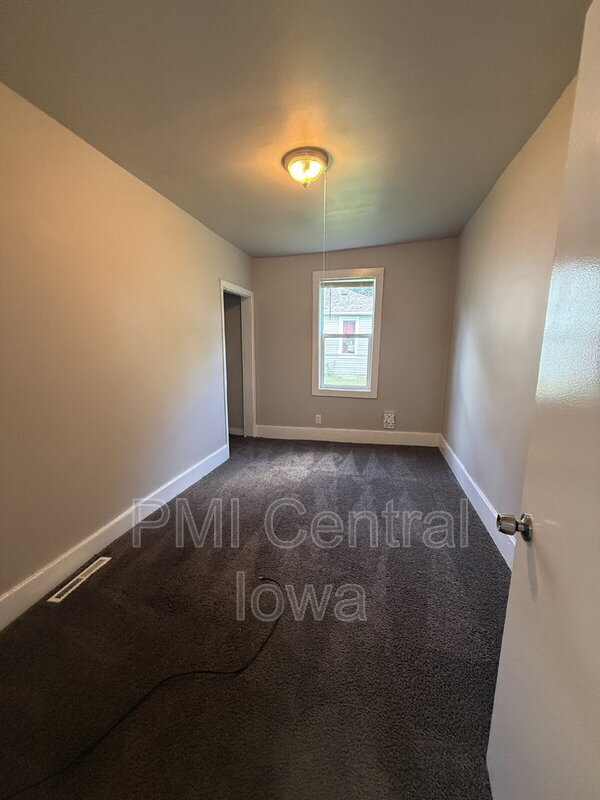 Photo - 1701 E Walnut St