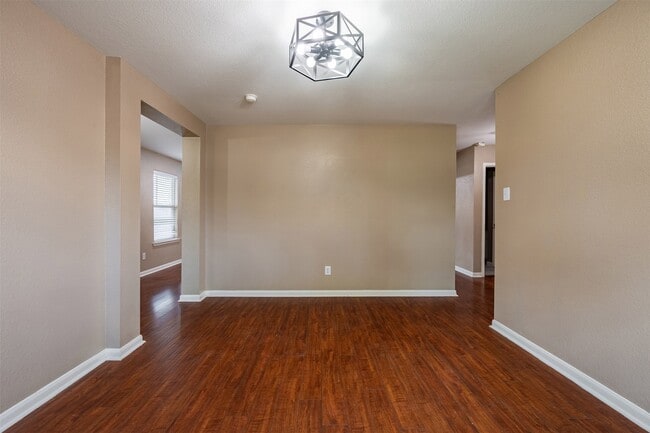 Photo - 15823 Kings Cypress Ln