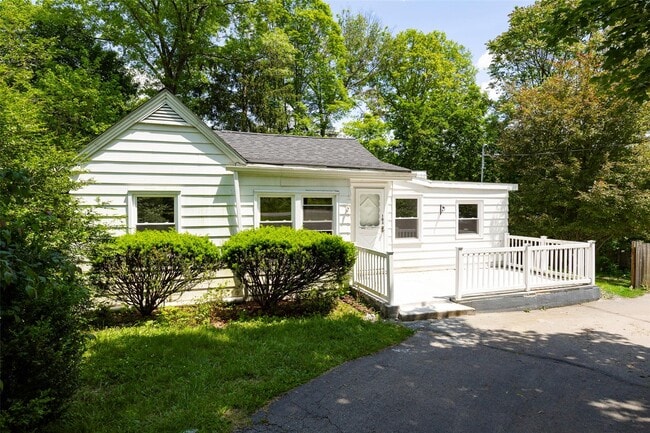 Photo - 143 Vassar Rd Casa