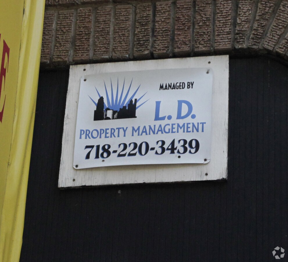 Photo - 732 E 187th St