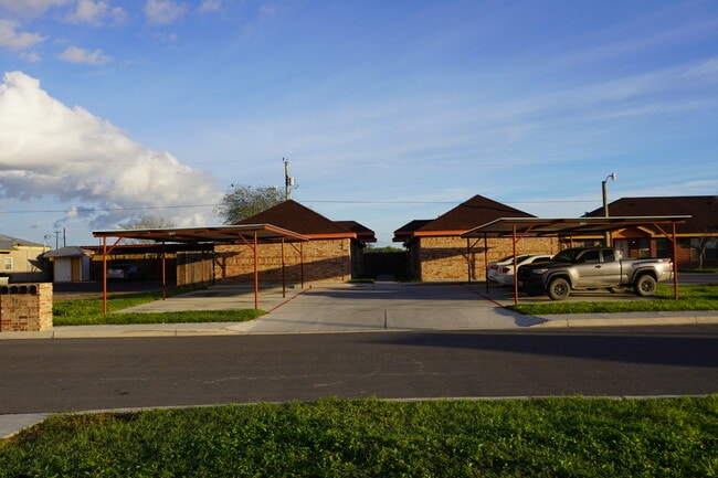 Building Photo - 706 Thompson Rd Unit 2 Rental