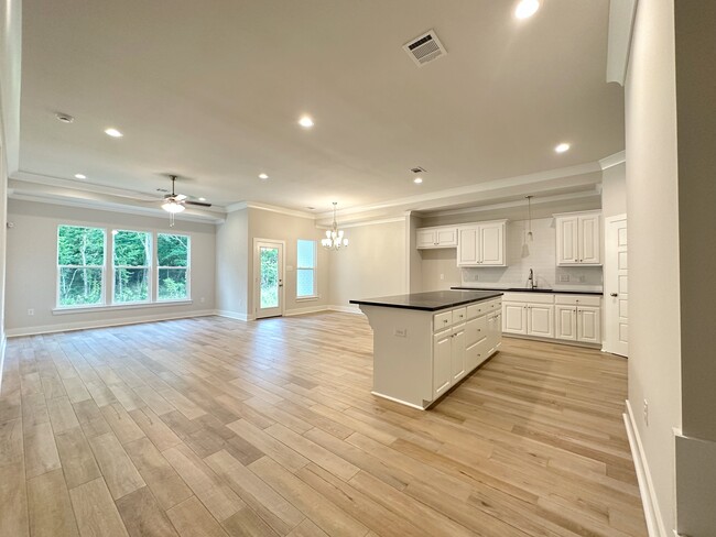 Photo - 7210 Rolling Fork Rd