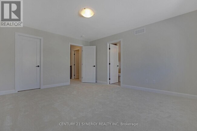 Photo - 708 Taliesin Cres