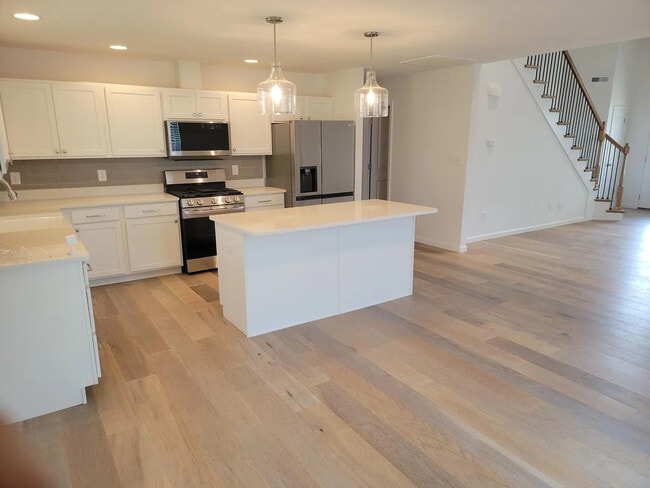 Photo - 7703 Mossy Landing Ln