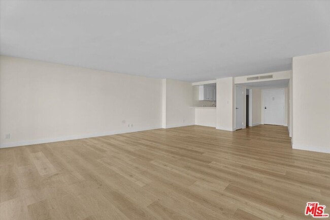 Photo - 4265 Marina City Dr Unit 909
