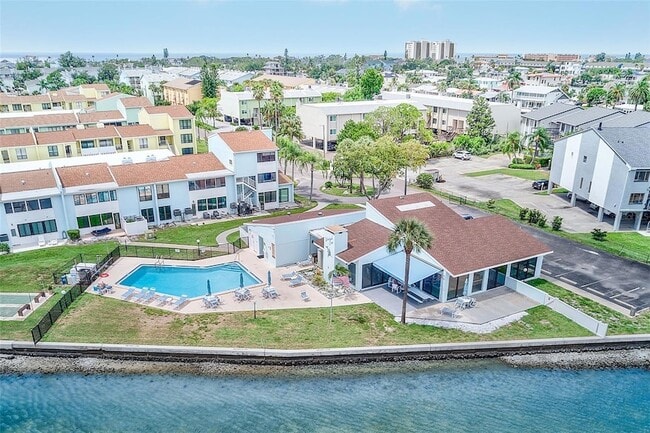 1 Windrush Blvd Unit 77