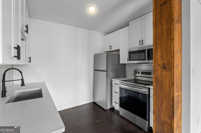 Photo - 610 Madola Rd Unit 4