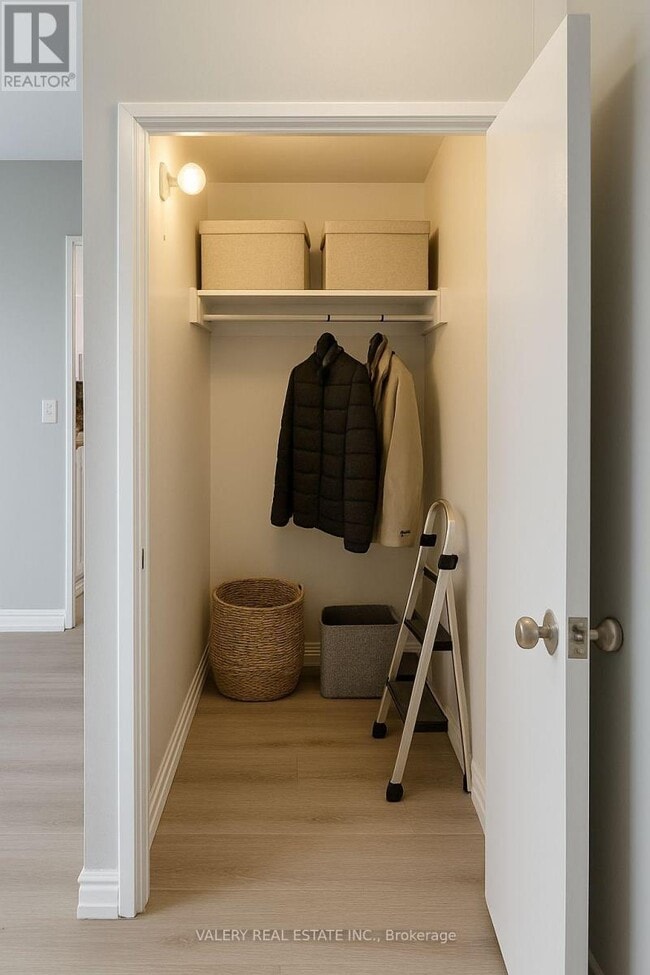 Photo - 35 Confederation Dr Unit 805