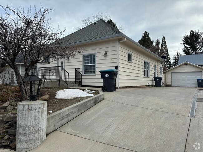 Building Photo - 504 North St Rental