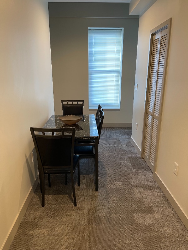 Building Photo - 1417 W9th St Rental