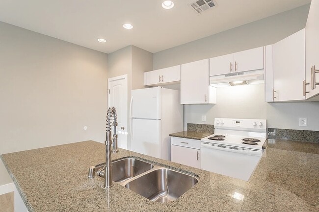 Photo - 1701 S Dandelion St Unidad 3