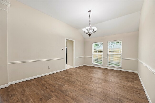 Photo - 11619 Cedarvale Ln