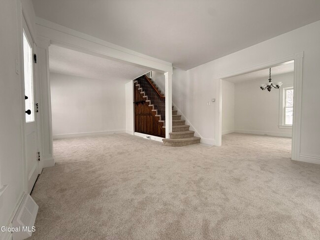 Photo - 13 Darwin Ave