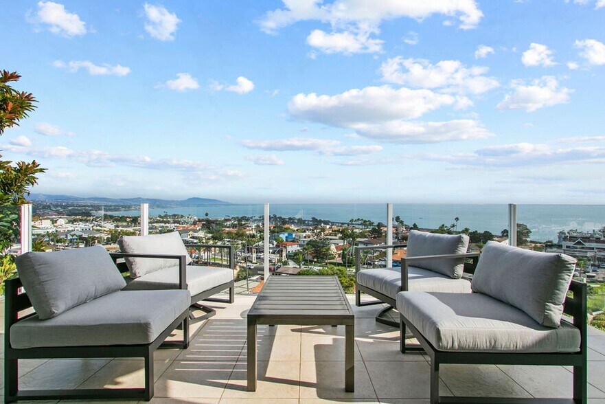 105 Palm Beach Ct