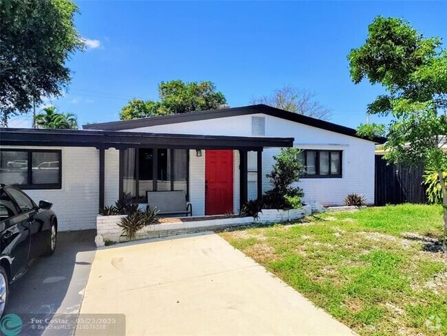 Building Photo - 5711 Sheridan St Rental
