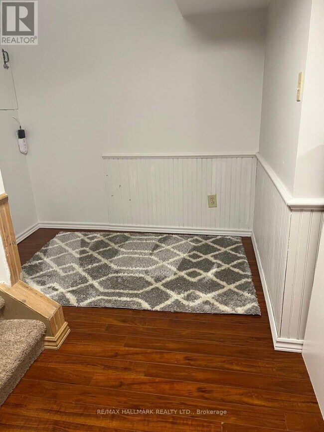 Photo - 19 Fothergill Ct