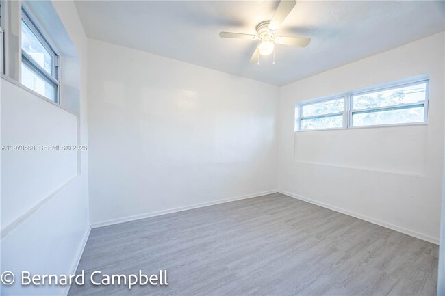 Photo - 918 NW 13th Ct Unit 1