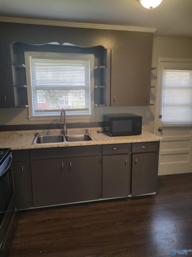 Photo - 2408 Whitesburg Dr