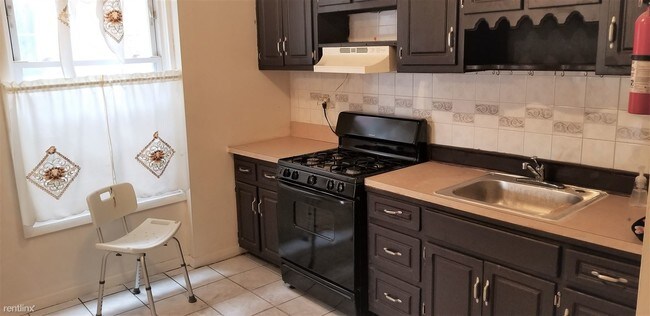 Photo - 5 br, 1 bath Townhome - 2846 W 17th St