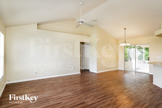 Photo - 9096 Frank Rd