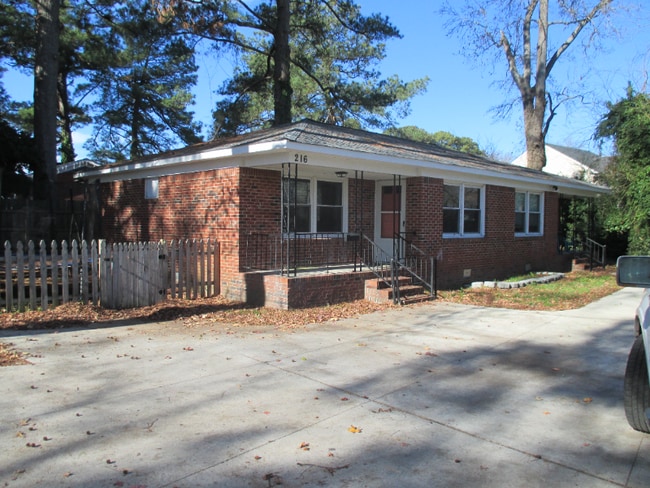 Photo - 216 Dulwich Crescent Unit 1