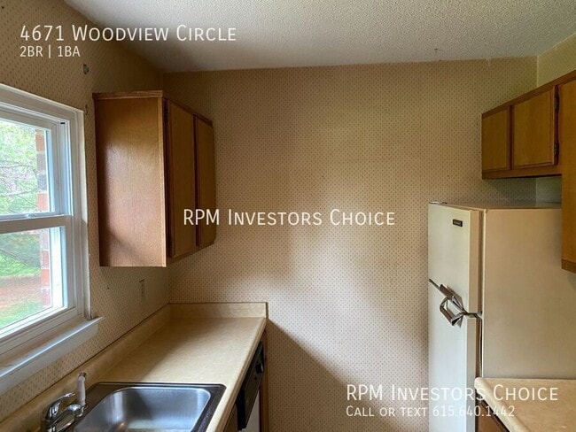 Photo - 4671 Woodview Cir