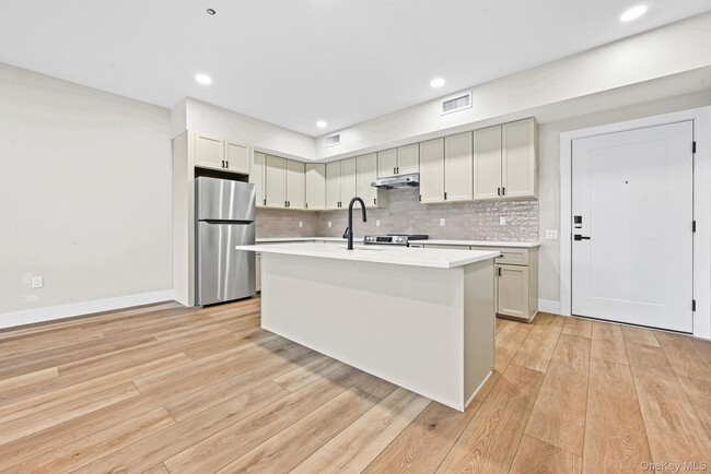 Photo - 80 Division St Unidad 2c,2d,1c,1d,1g