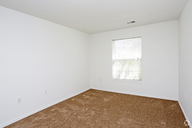 2BR, 1BA - 762 SF - Bedroom