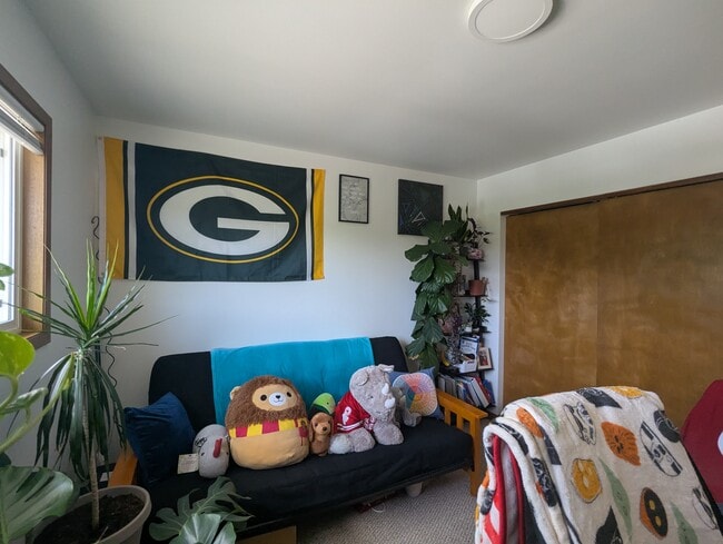 Photo - 298 Prairie View St