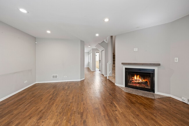Photo - 1839 N Bissell St