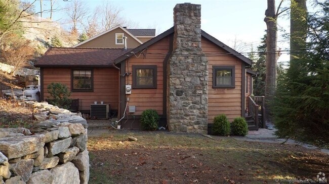 Building Photo - 251 Candlewood Lake Rd Rental